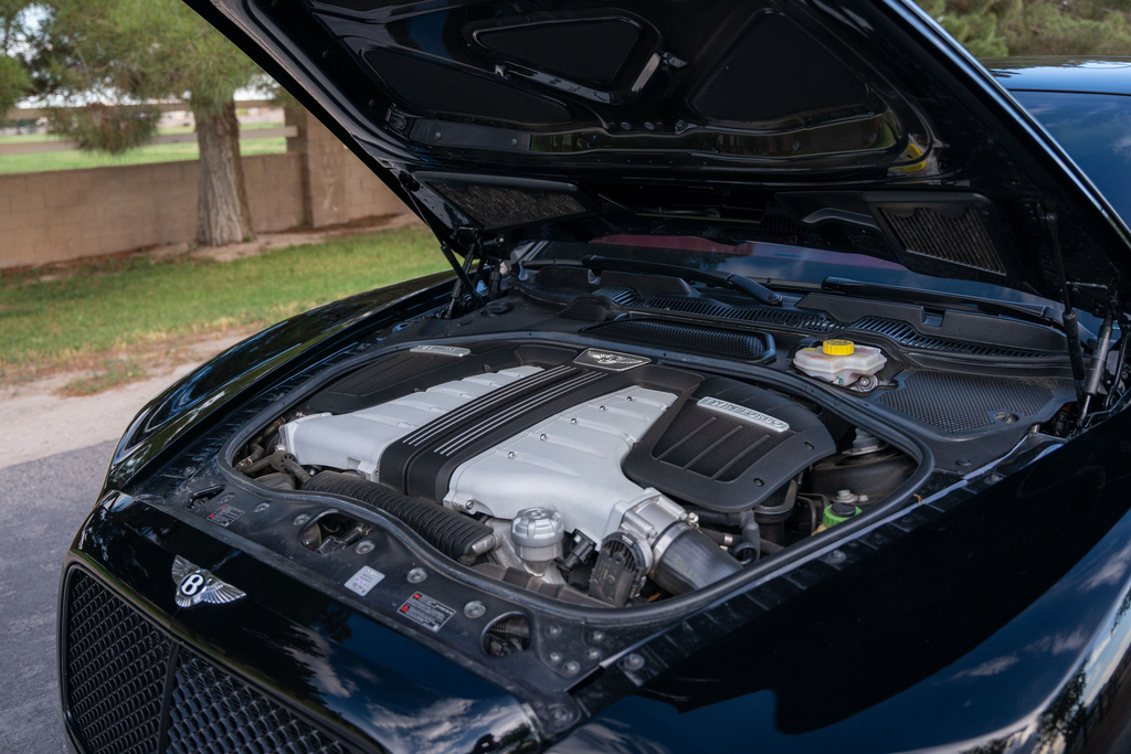 2018 Bentley Flying Spur - Engine Photo