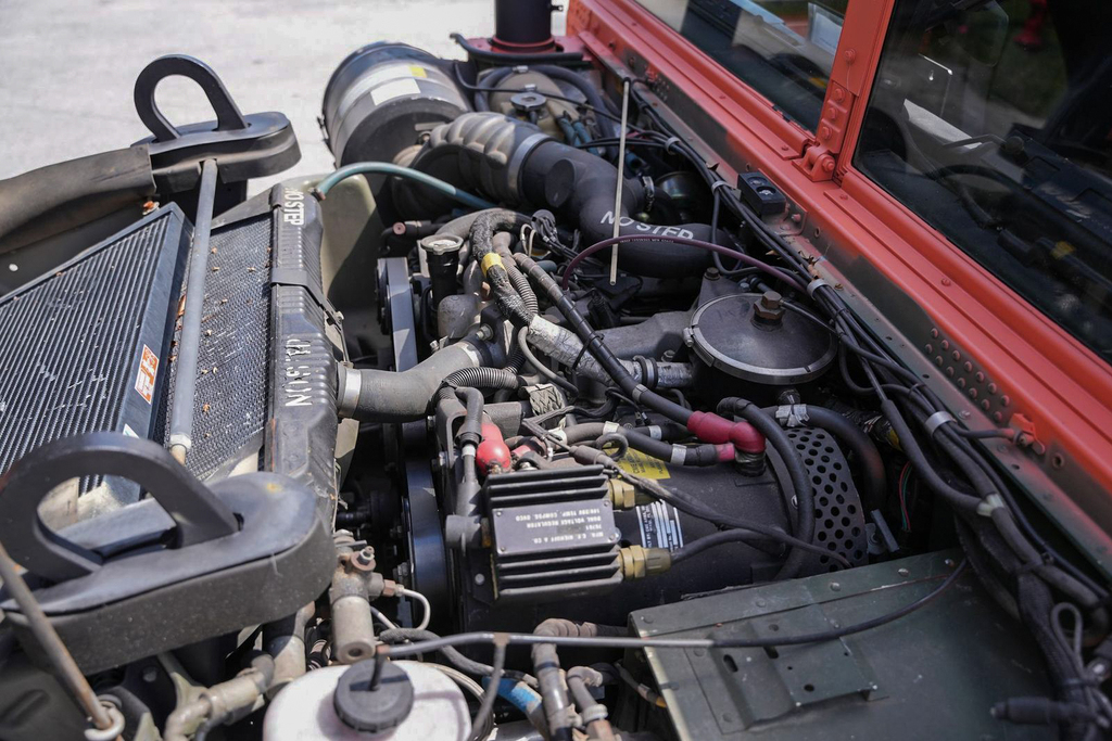 2008 AM General M1165A1 - Engine Photo