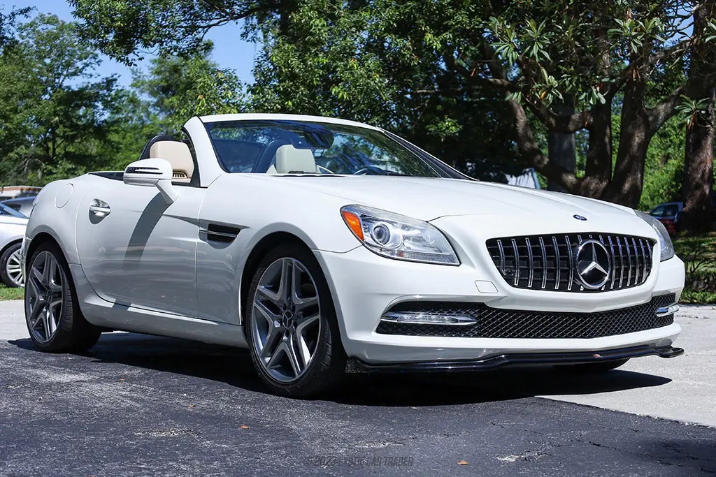 2013 Mercedes-Benz SLK 250 - Overview Photo