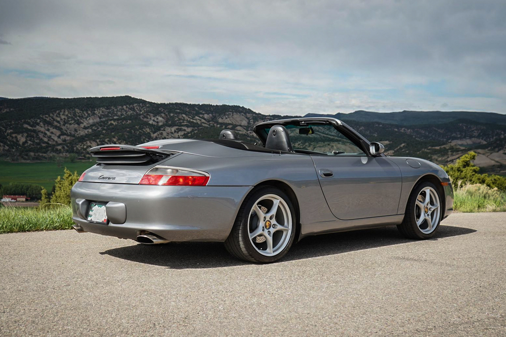 2003 Porsche 911 Carrera - Interior Photo