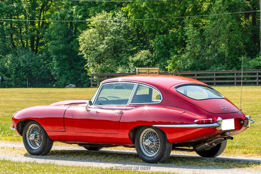 1967 Jaguar XKE 2+2 - Interior Photo