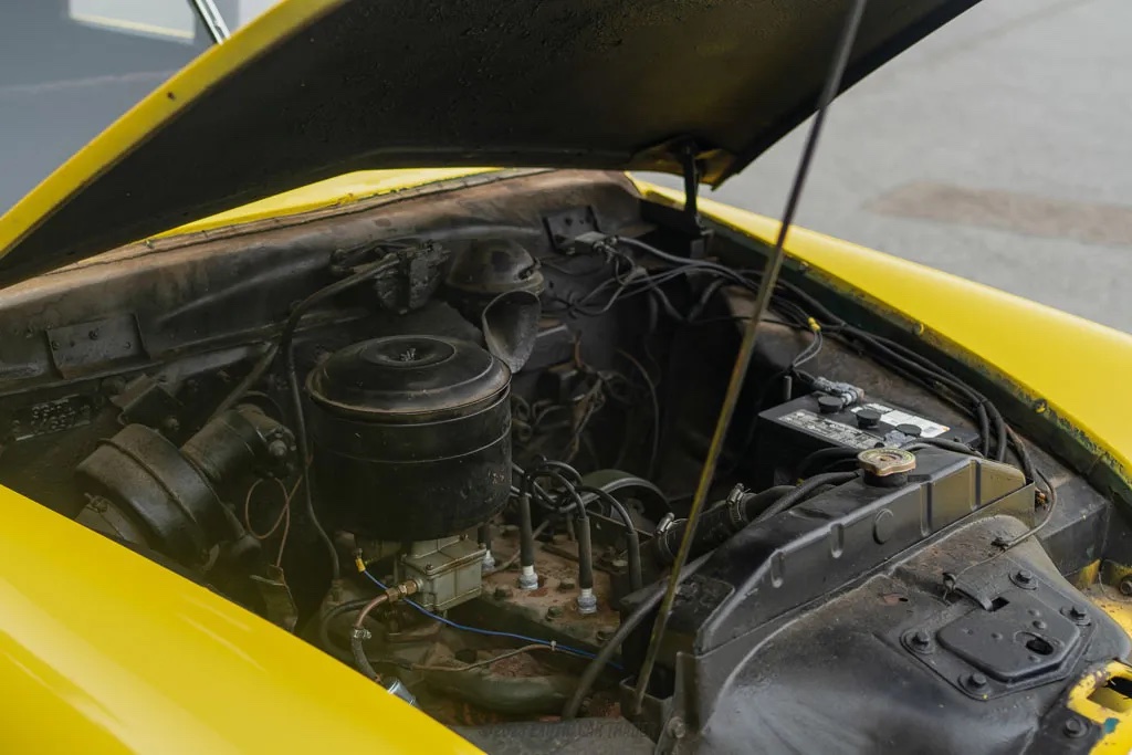 1950 Studebaker Champion - Engine Photo