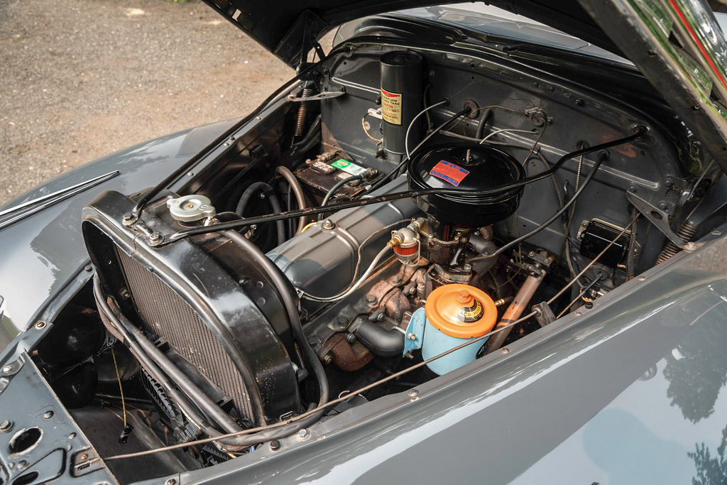 1941 Chevrolet Special Deluxe - Engine Photo