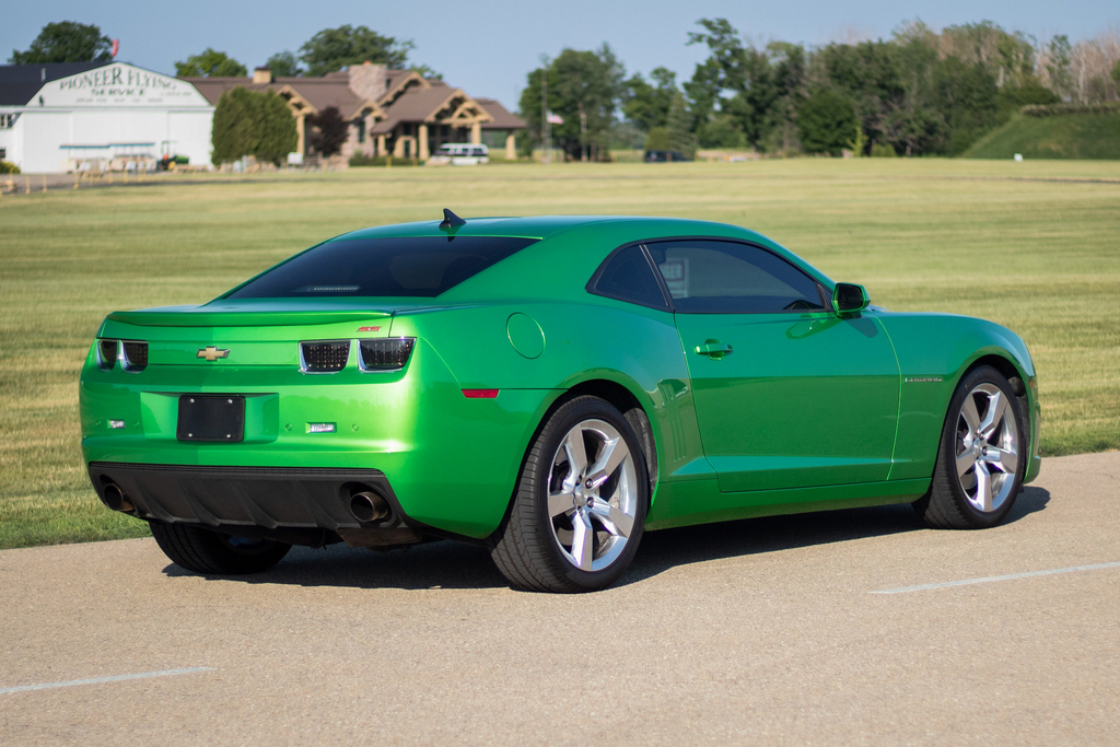2011 Chevrolet Camaro - Interior Photo