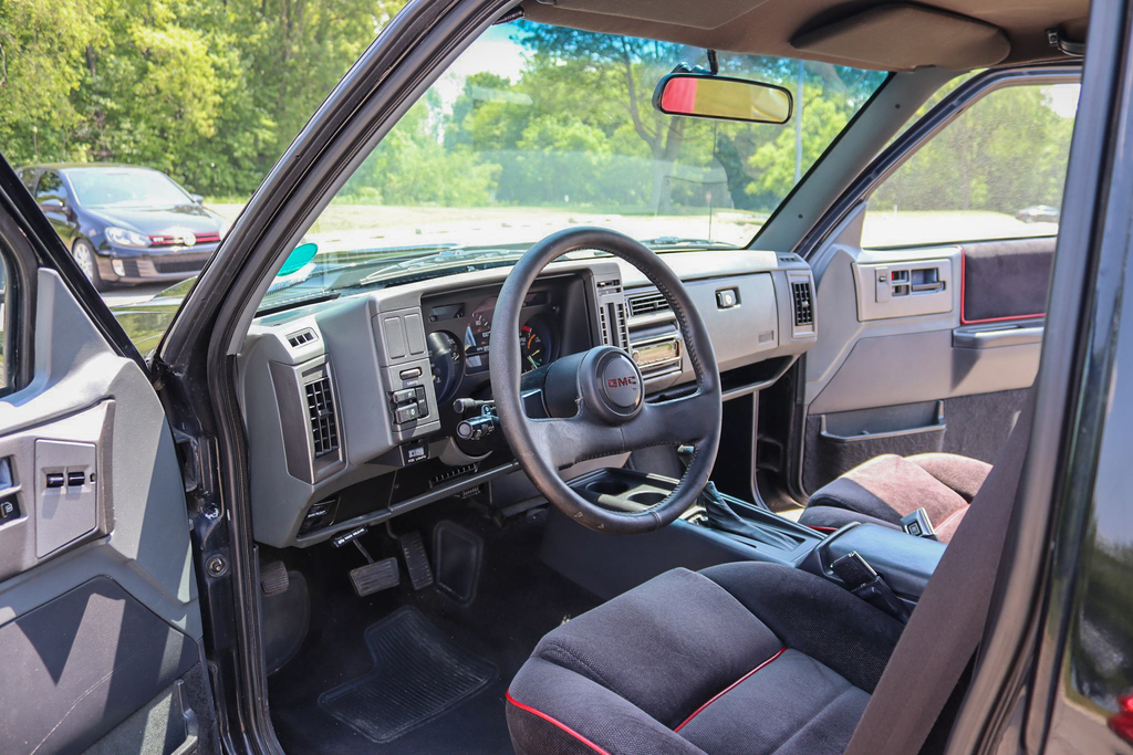 1991 Gmc Syclone - Interior Photo