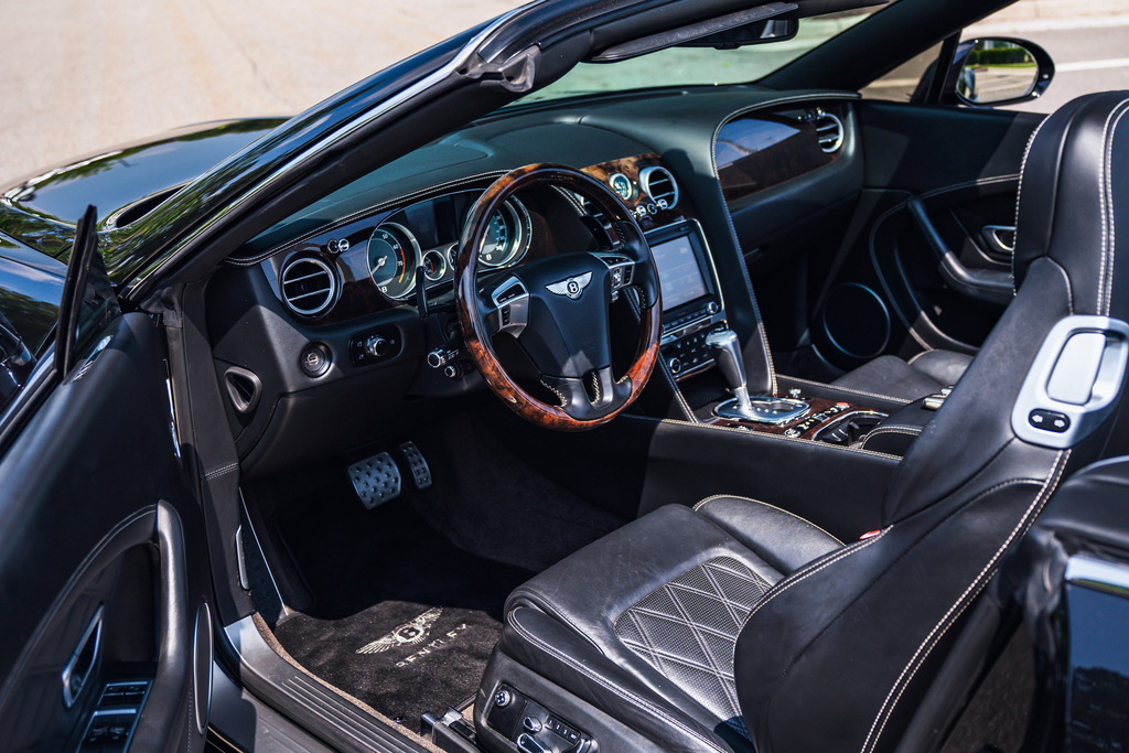 2013 Bentley Continental - Interior Photo
