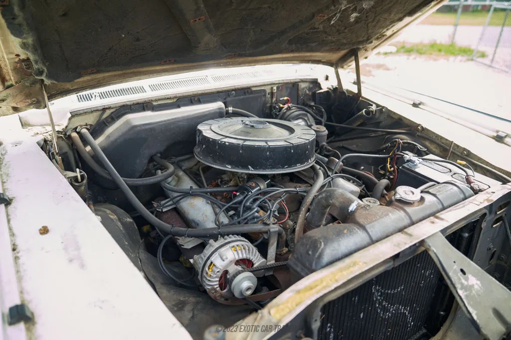 1965 Chrysler Imperial - Engine Photo