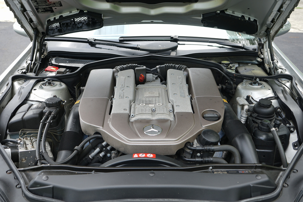 2004 Mercedes Benz SL55 - Engine Photo