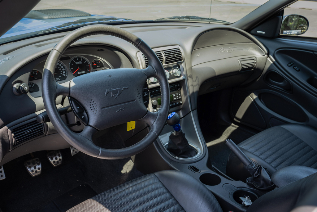 2004 Ford Mustang - Interior Photo