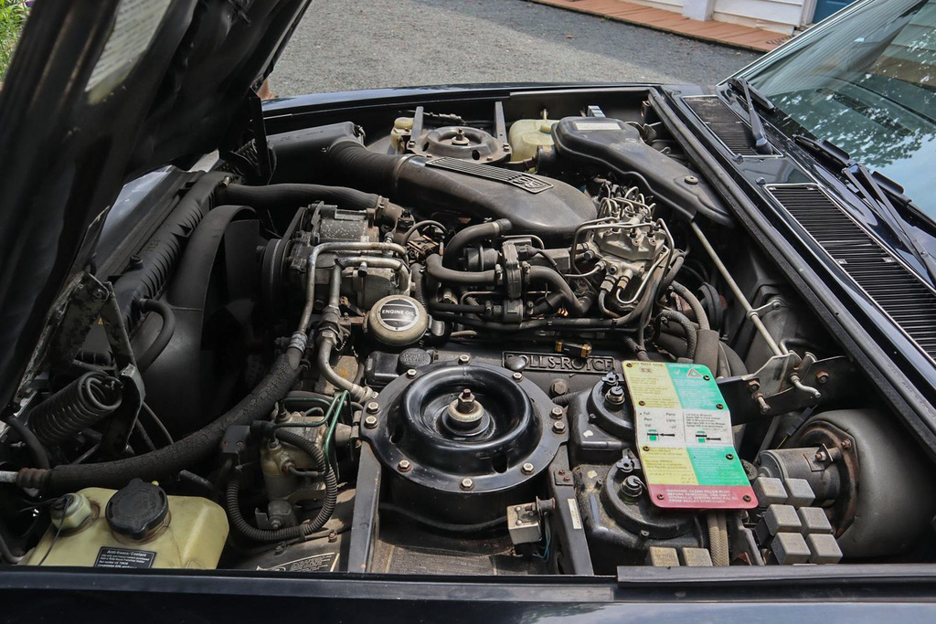1988 Rolls Royce Silver Spur - Engine Photo