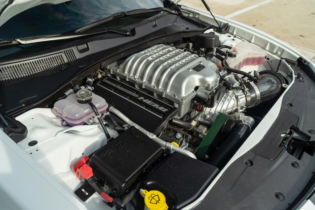 2021 Dodge Charger - Engine Photo
