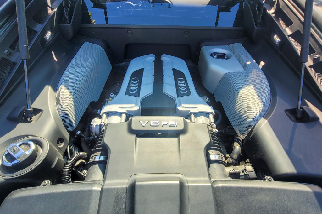 2015 Audi R8 - Engine Photo