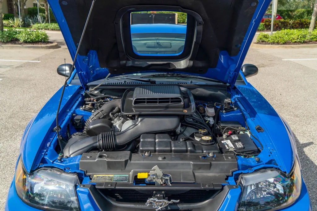 2004 Ford Mustang - Engine Photo