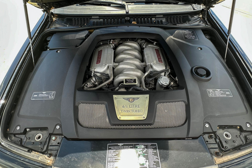 2007 Bentley Arnage - Engine Photo