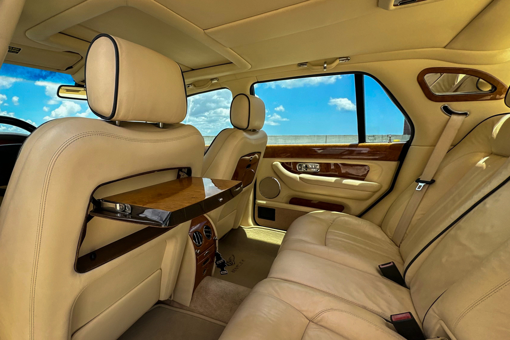2007 Bentley Arnage - Interior Photo