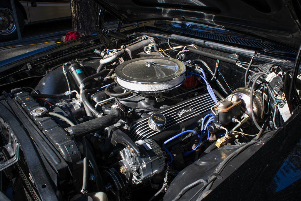 1967 Chevrolet Impala  - Engine Photo