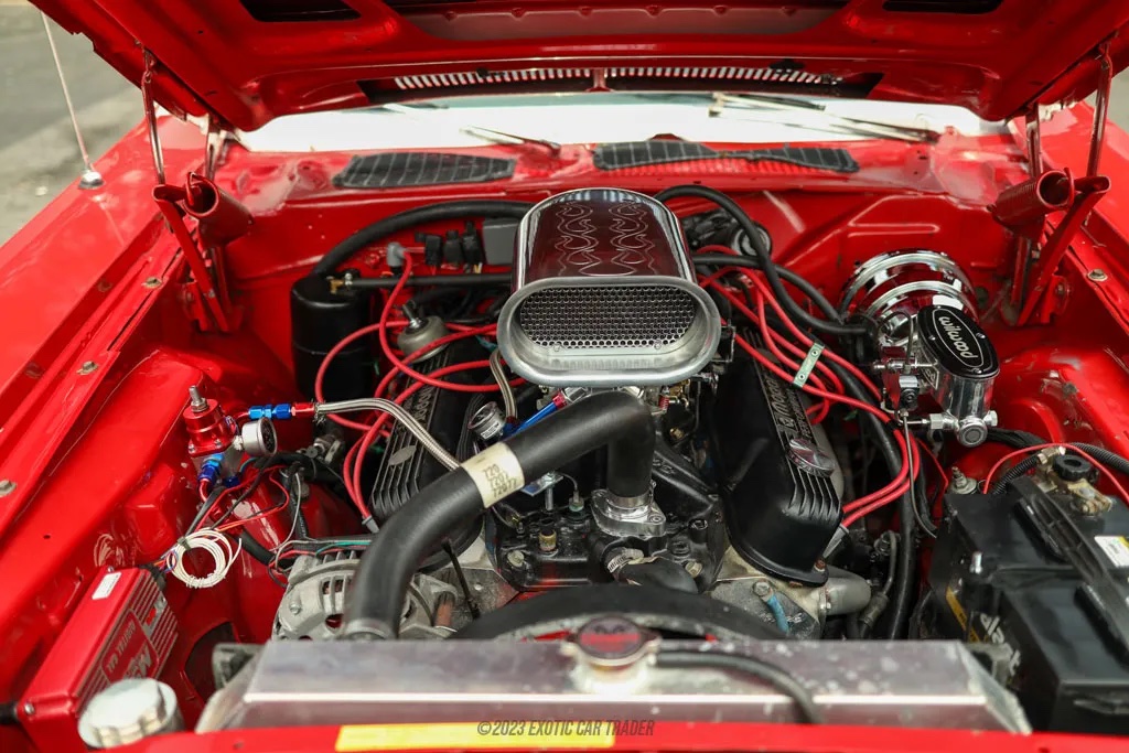 1972 Dodge Challenger - Engine Photo