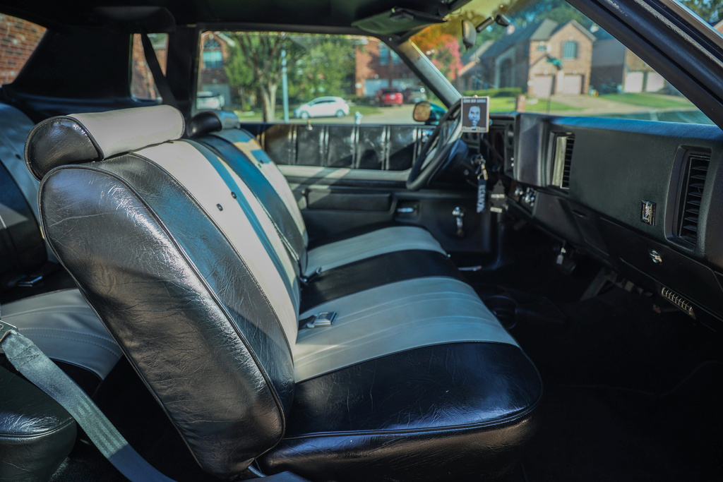 1974 Chevrolet Monte Carlo - Interior Photo