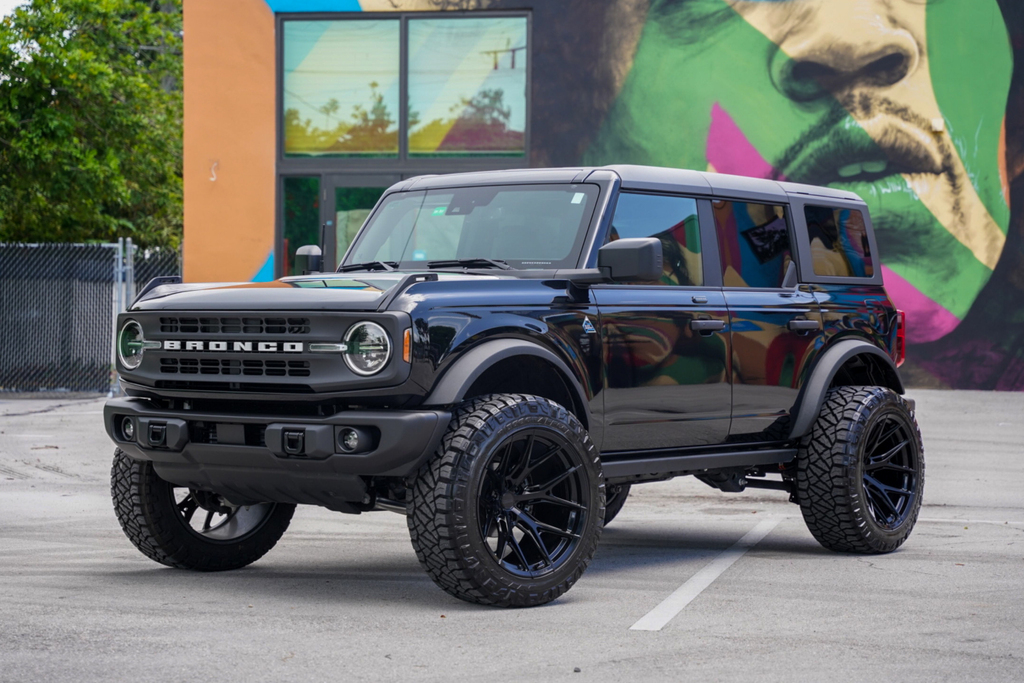 2023 Ford Bronco - Overview Photo