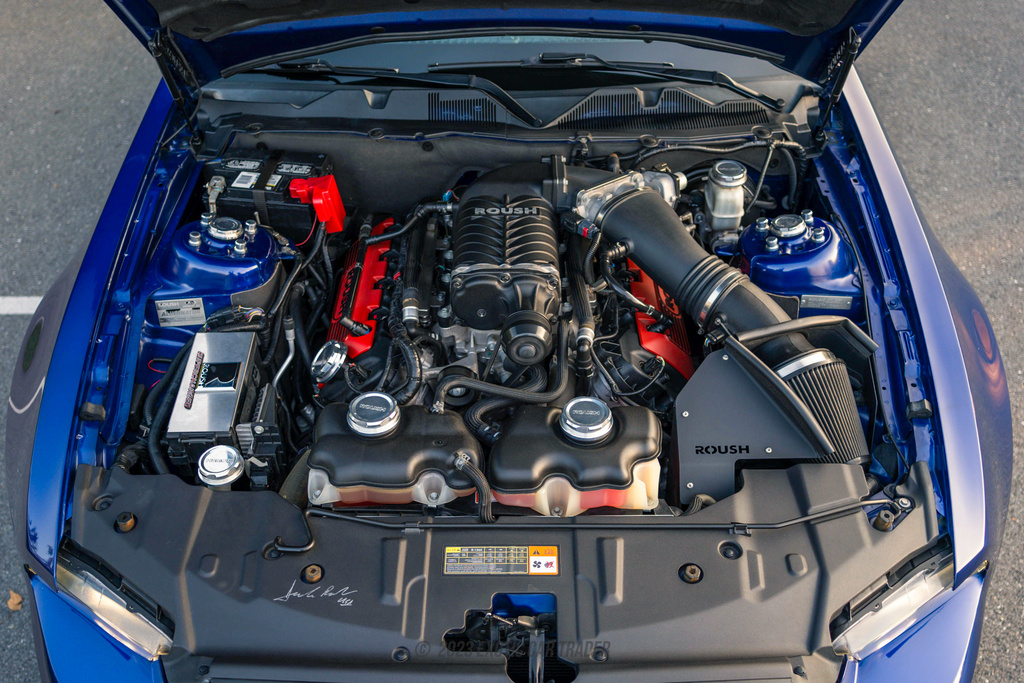 2014 Ford Mustang - Engine Photo