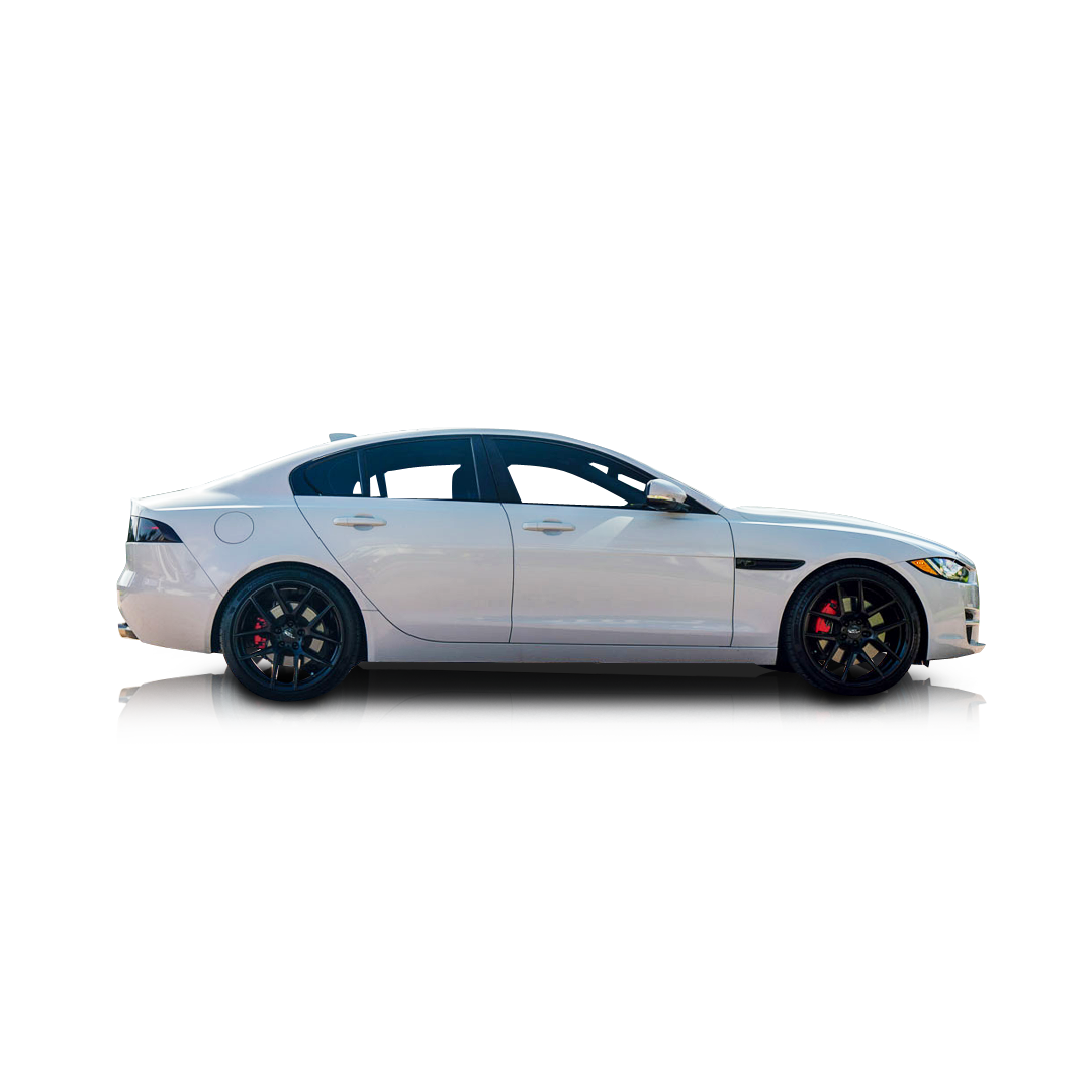 2018 Jaguar XE - Passenger side