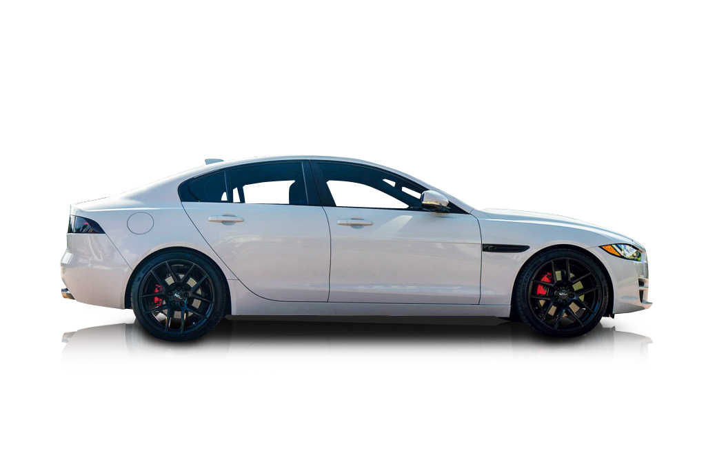 2018 Jaguar XE - Passenger side