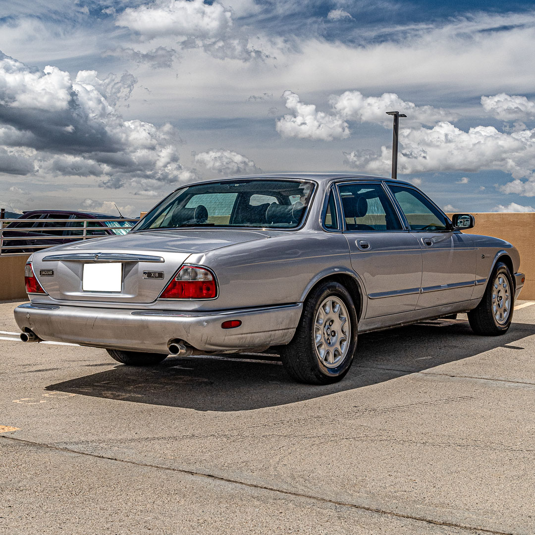 2000 Jaguar XJ8 - Interior Photo