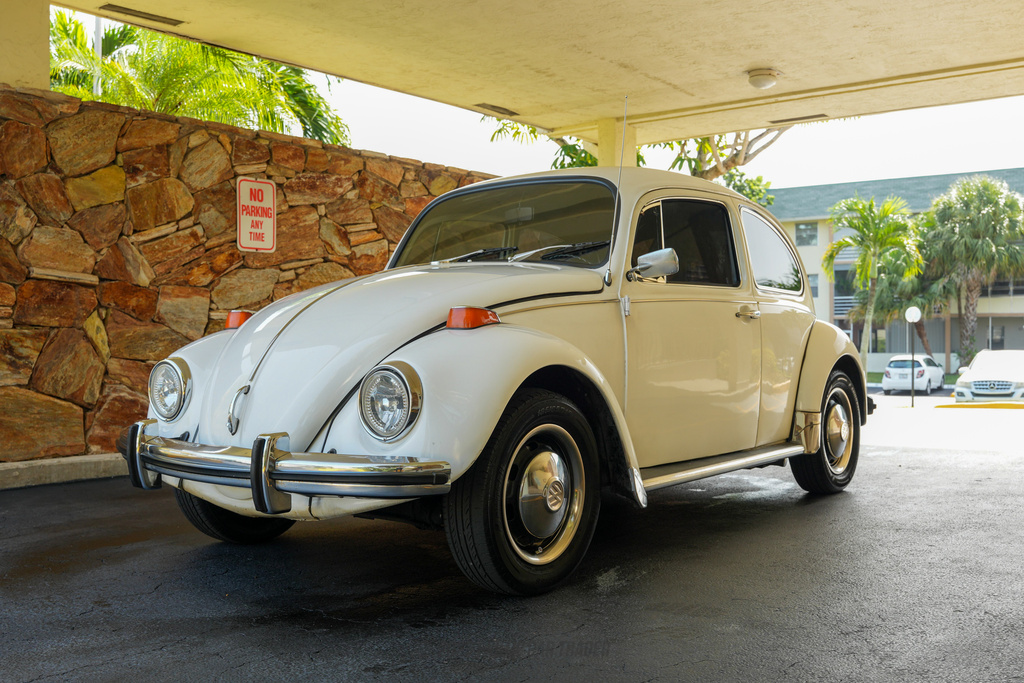 1970 Volkswagen Beetle - Overview Photo