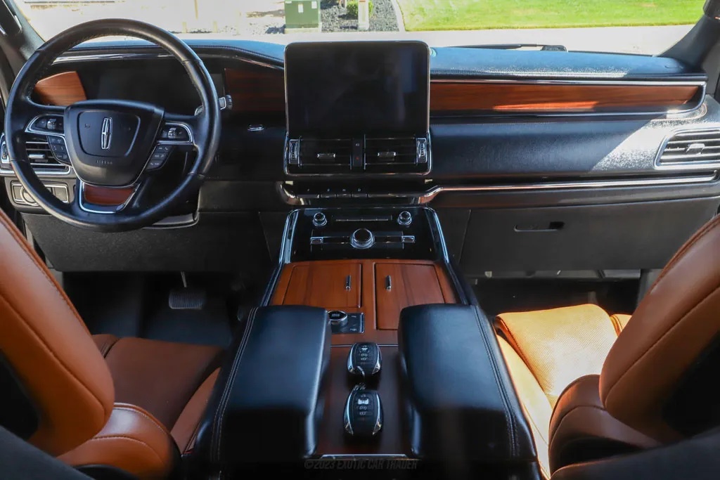 2019 Lincoln Navigator - Interior Photo