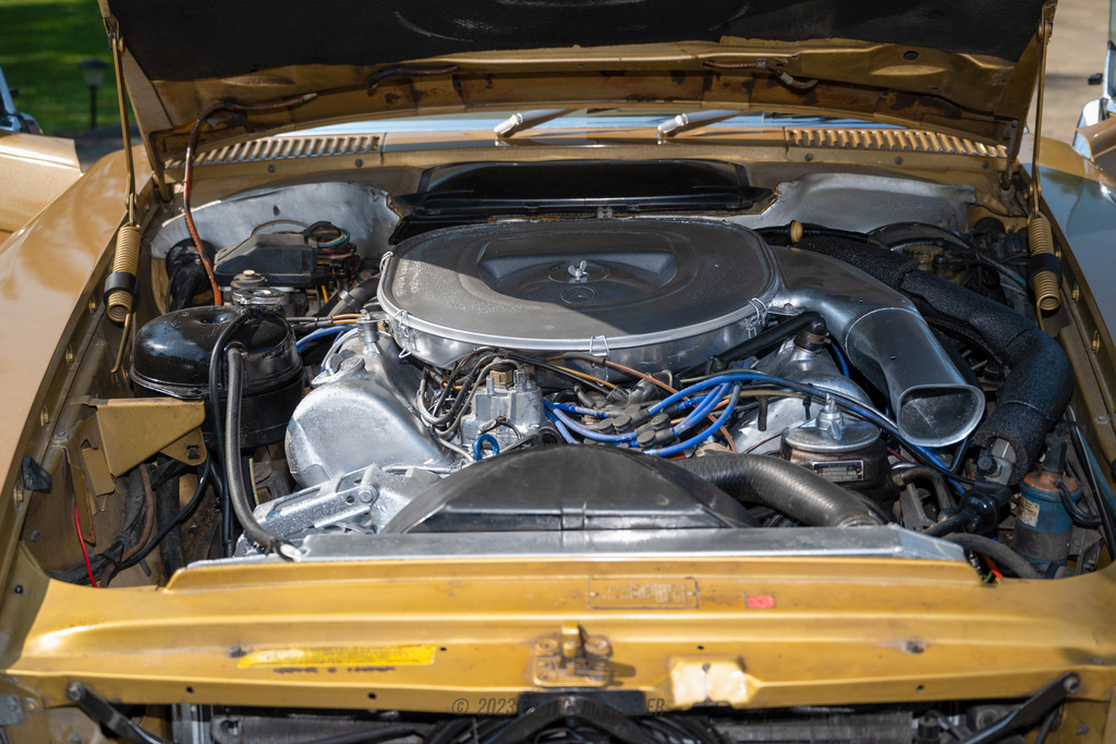 1978 Mercedes-Benz 450SL - Engine Photo