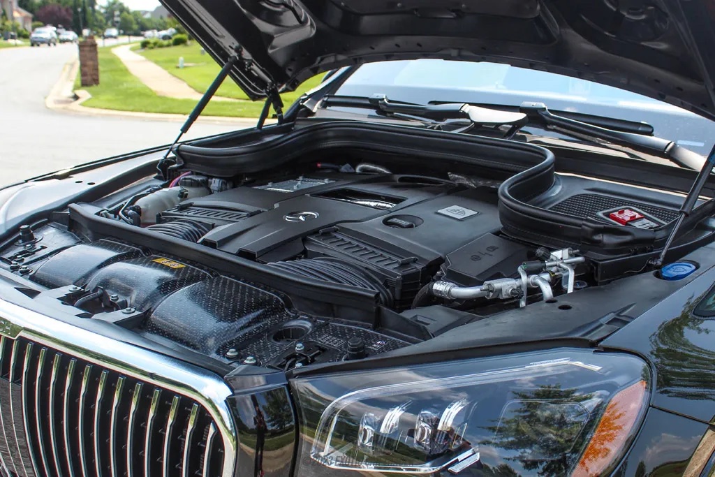 2023 Mercedes-Benz Maybach GLS600 - Engine Photo