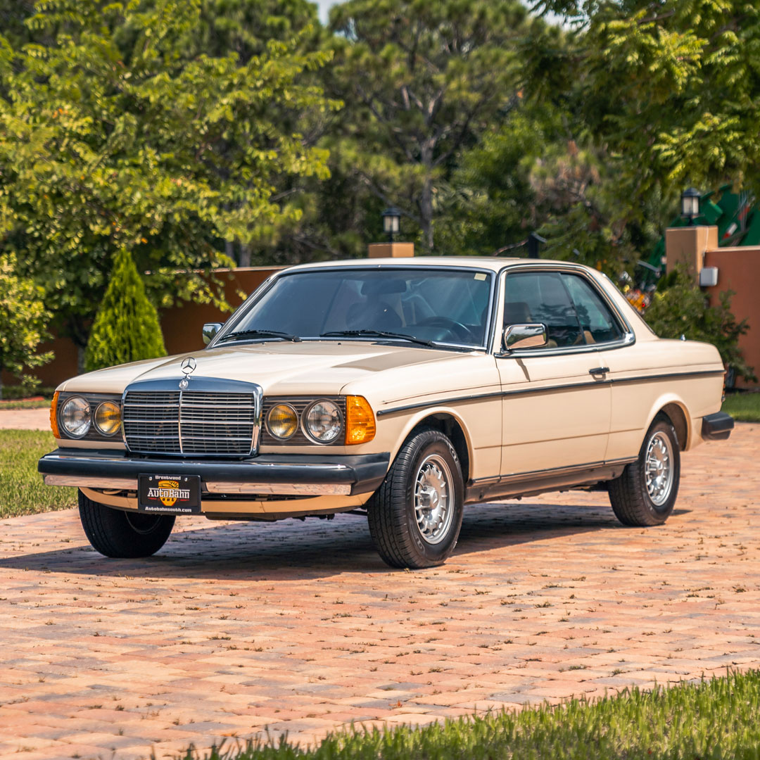 1983 Mercedes-Benz 300CD - Overview Photo