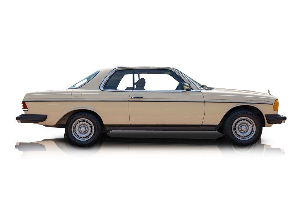 1983 Mercedes-Benz 300CD - Passenger side