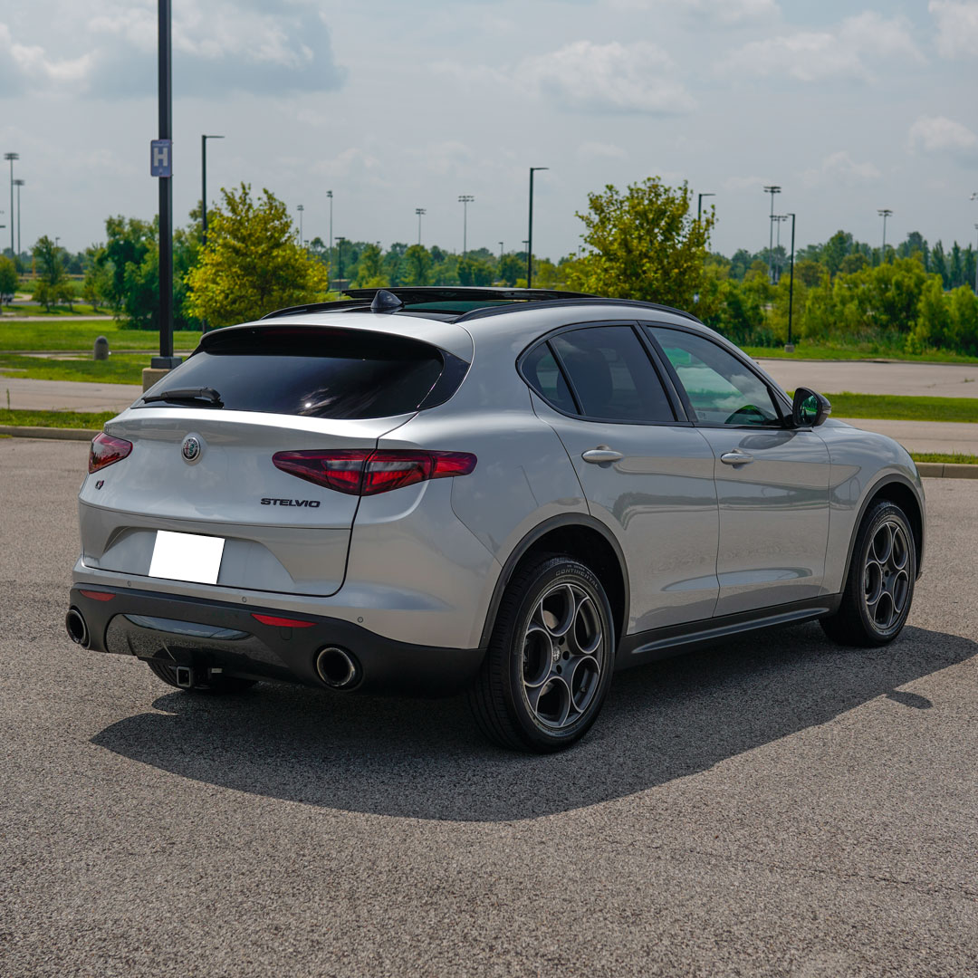 2021 Alfa Romeo Stelvio - Interior Photo