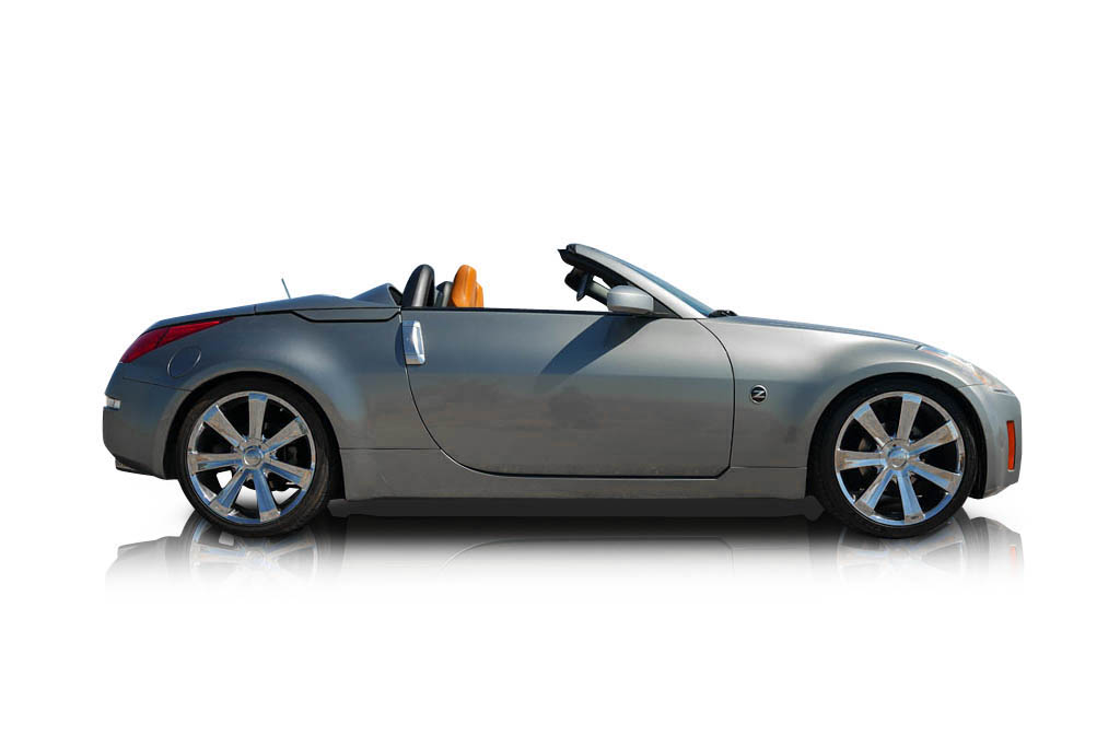An incredible side shot photo of aNissan 350Z that you should buy.