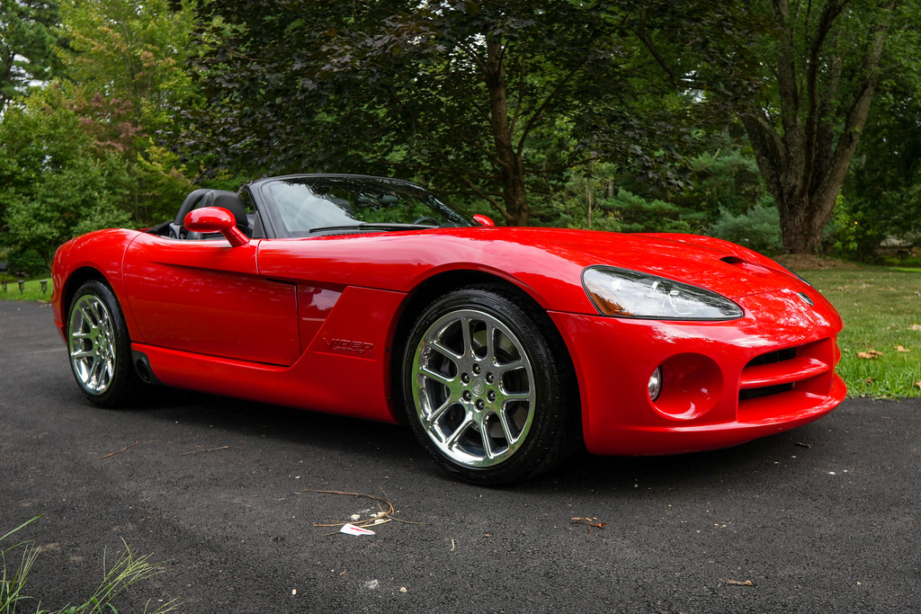 2003 Dodge Viper SRT-10 - Overview Photo