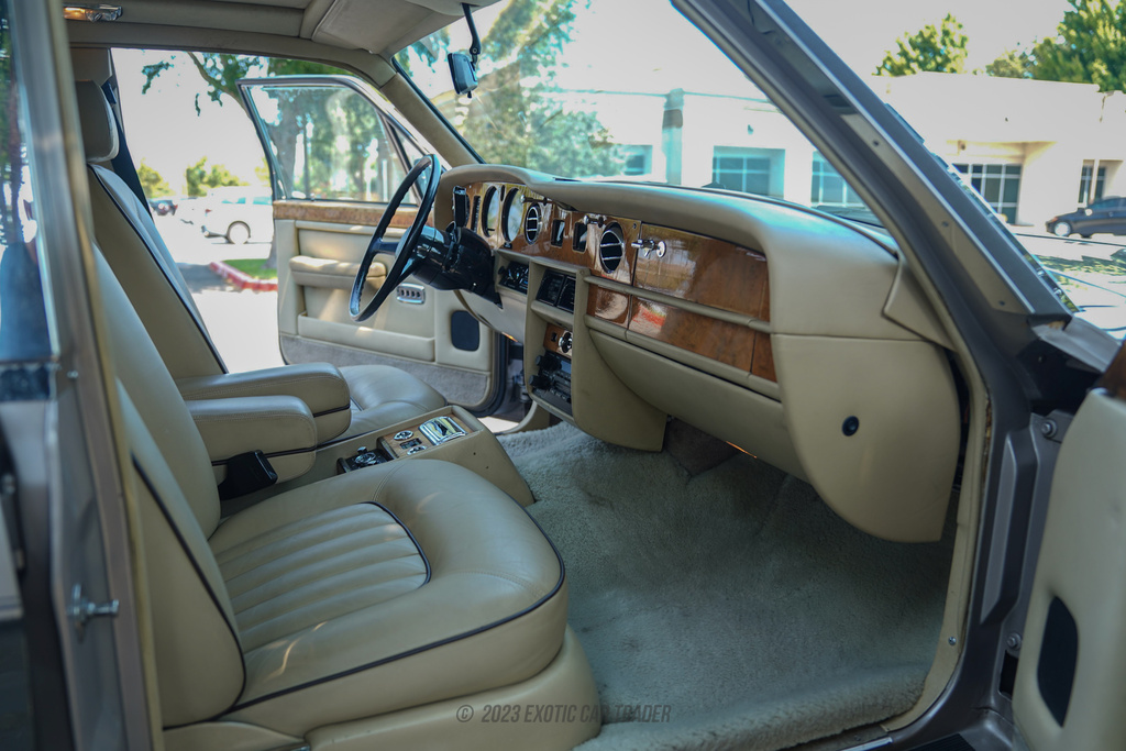 1985 Rolls-Royce Silver Spur - Interior Photo
