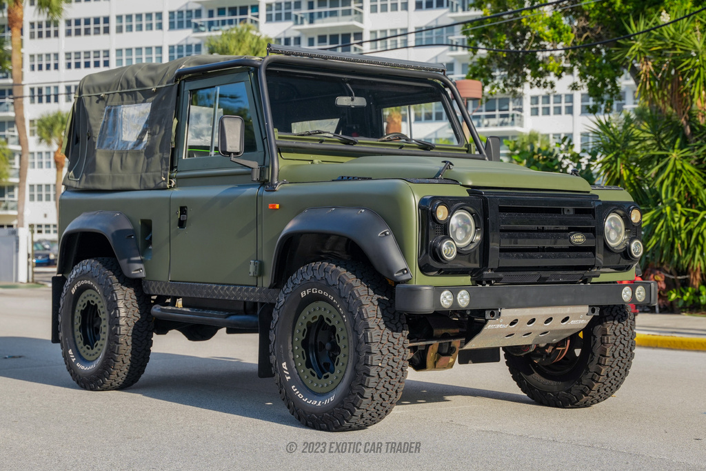 1990 Land Rover Defender  - Overview Photo