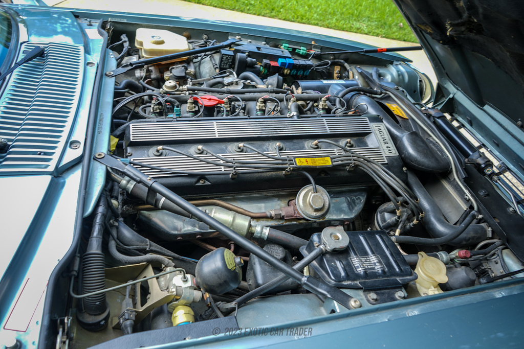 1993 Jaguar XJS - Engine Photo