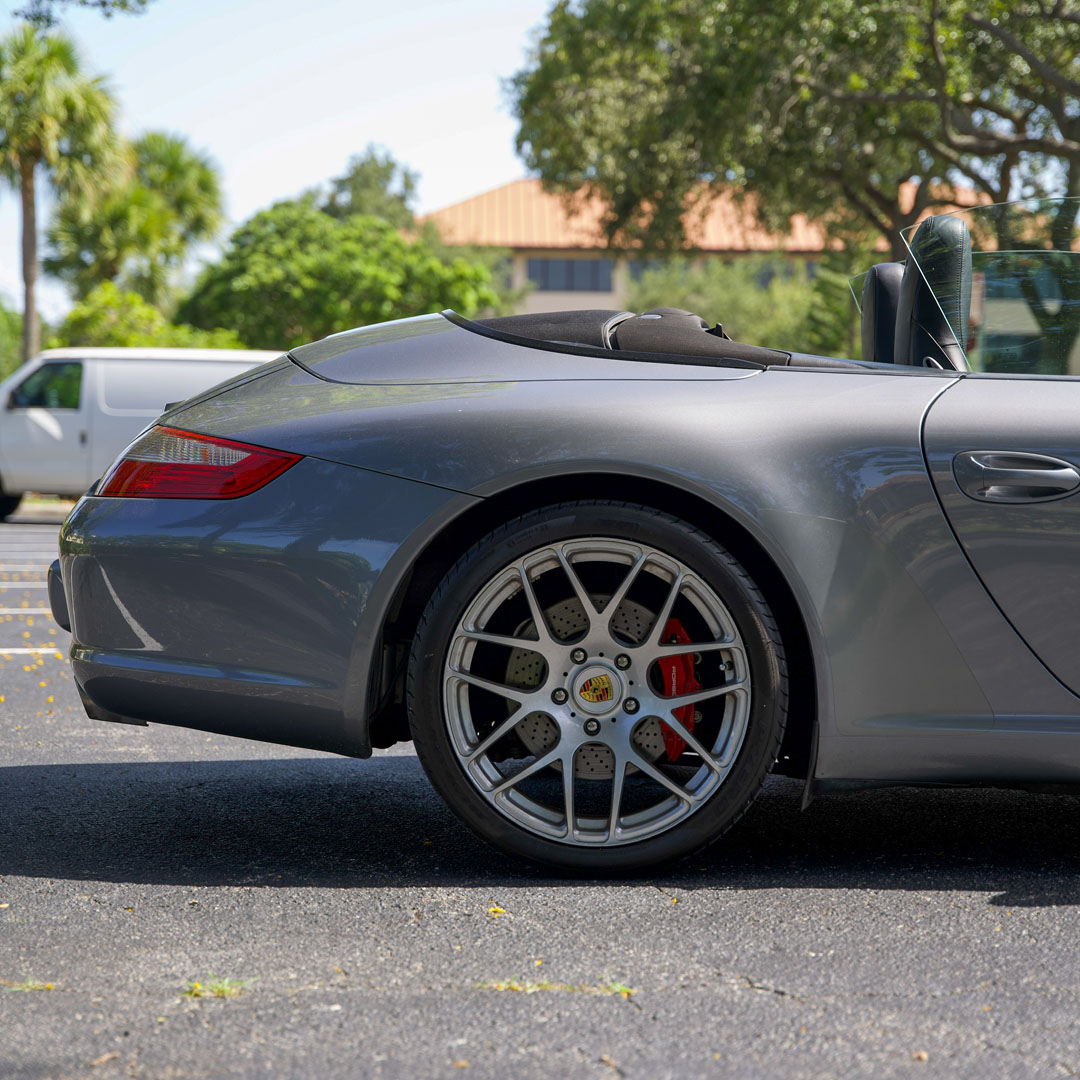 2005 Porsche 911 - Interior Photo