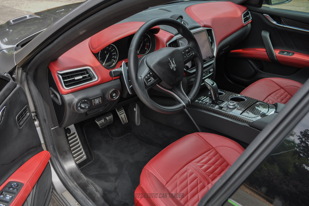 2022 Maserati Ghibli - Interior Photo
