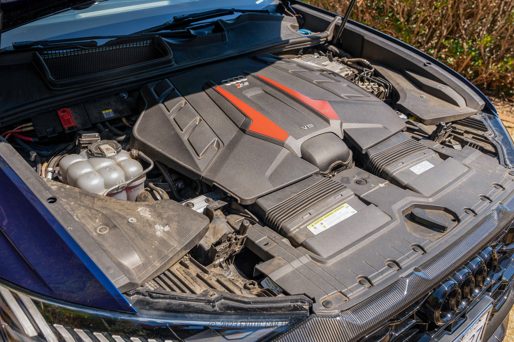 2020 Audi RS Q8 - Engine Photo