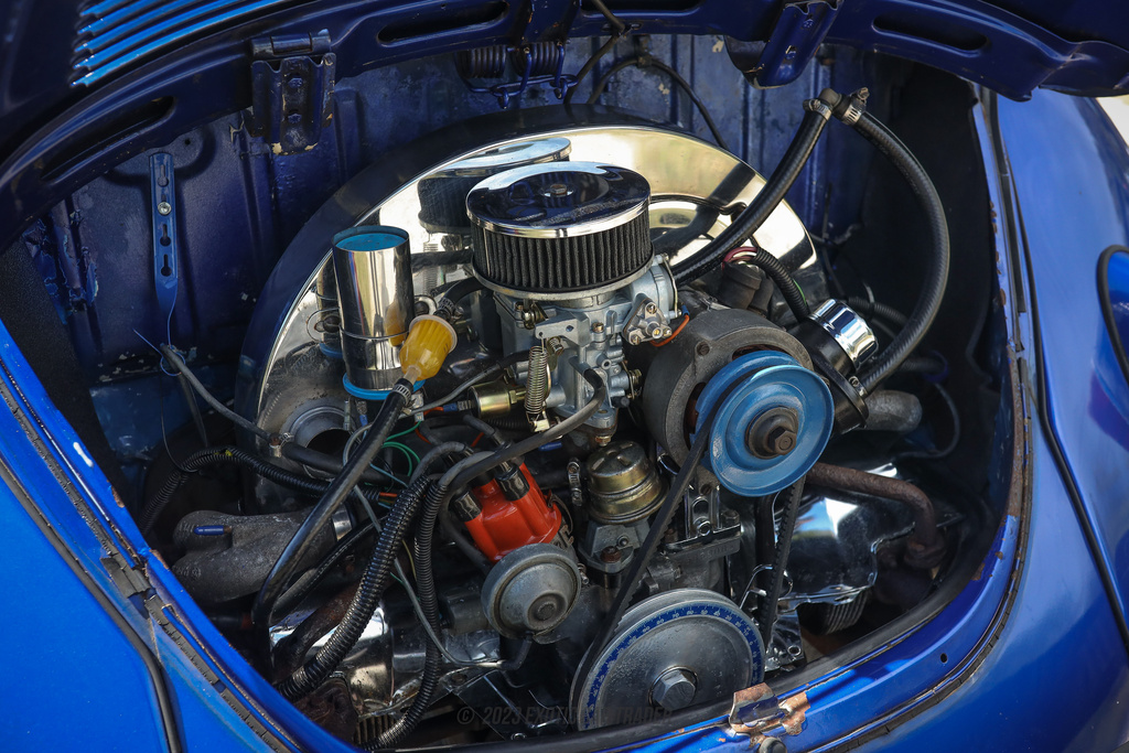 1974 Volkswagen Beetle - Engine Photo
