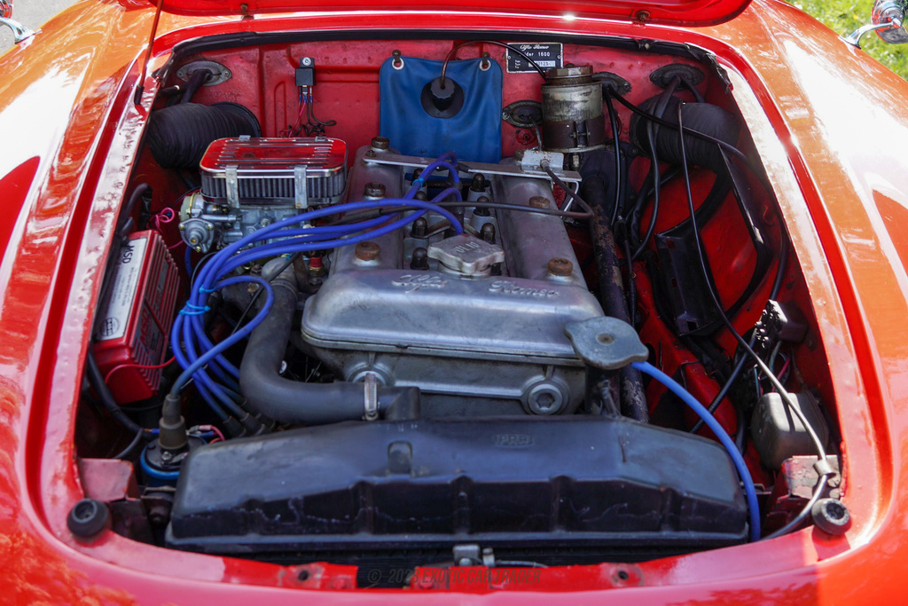 1965 Alfa Romeo Giulia  - Engine Photo