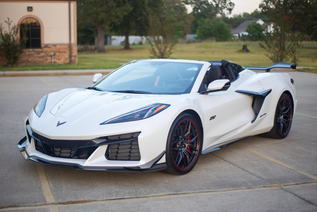 2023 Chevrolet Corvette - Overview Photo