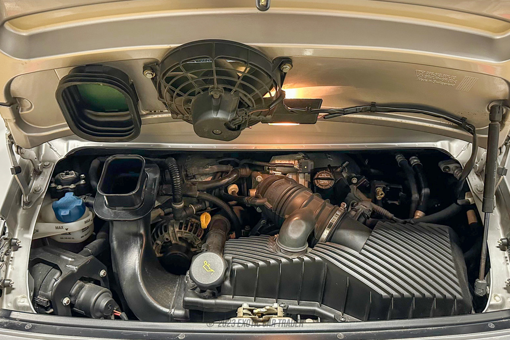2004 Porsche 911 - Engine Photo