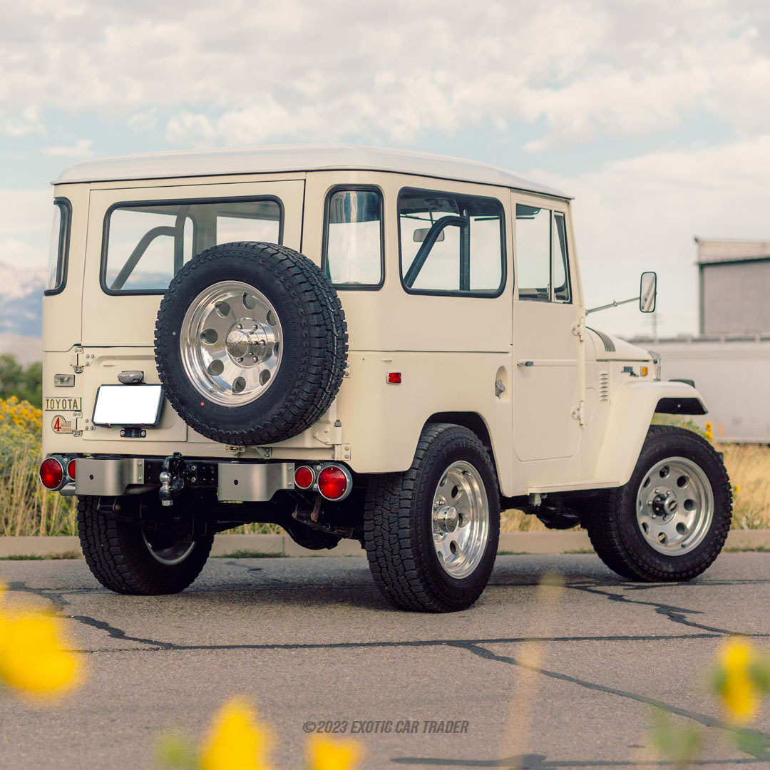 1972 Toyota Landcruiser - Interior Photo