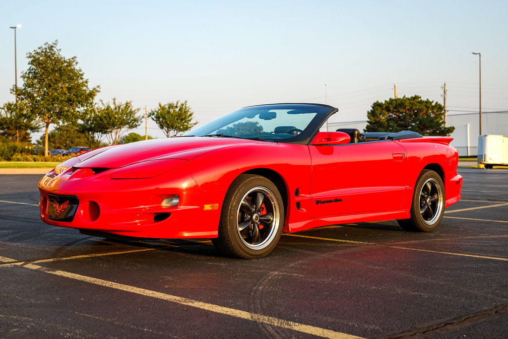 2000 Pontiac Firebird  - Overview Photo