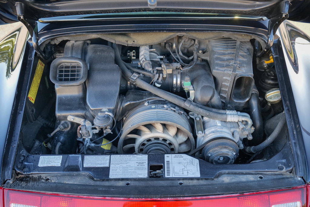 1995 Porsche 911 - Engine Photo
