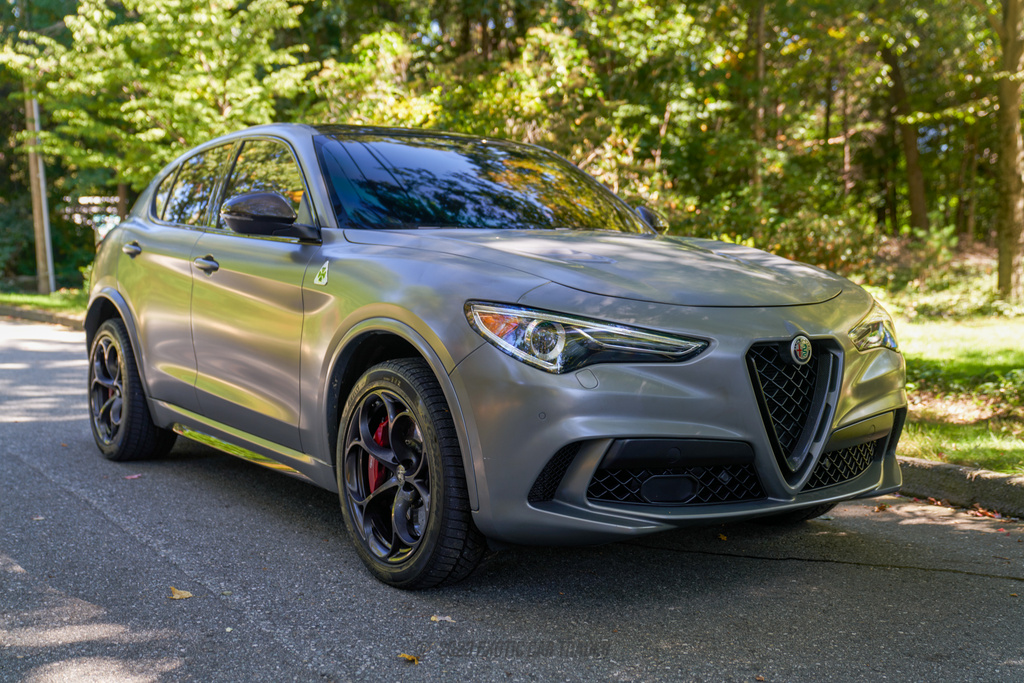 2019 Alfa Romeo Stelvio - Overview Photo